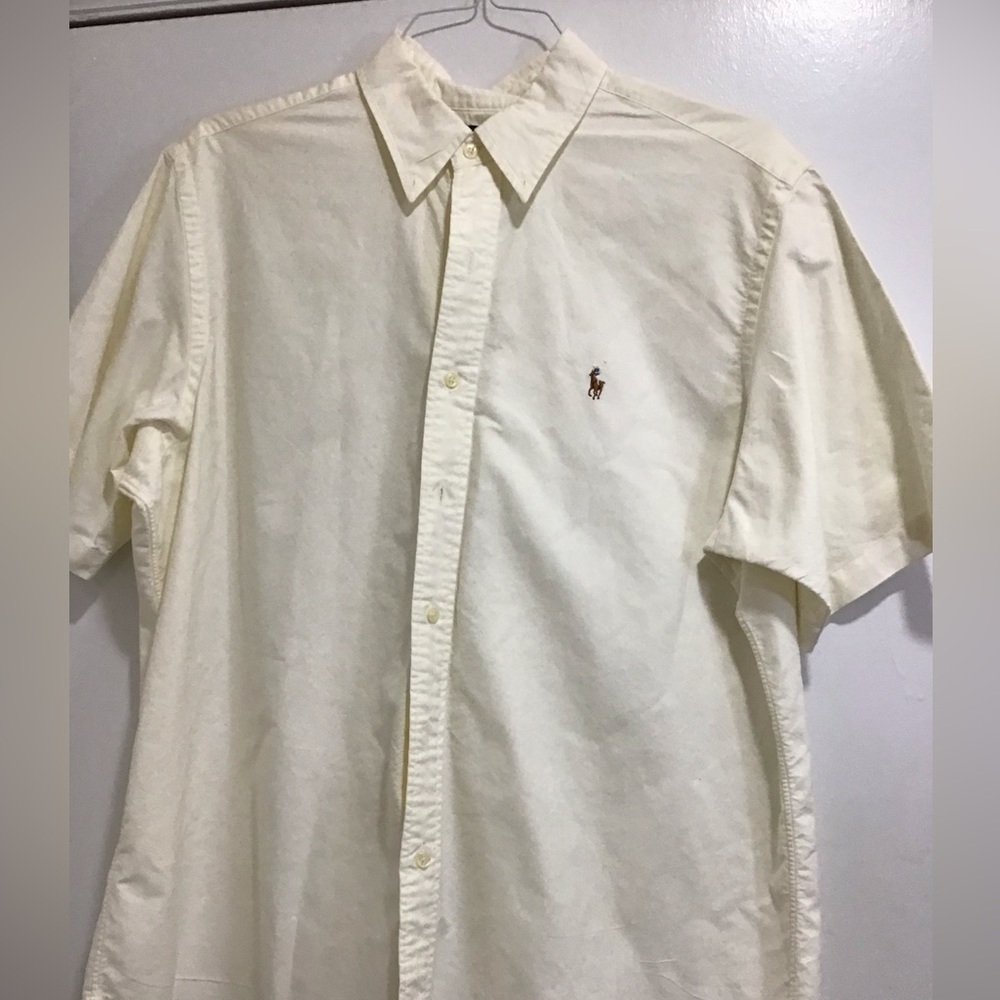 Gently used Ralph Lauren Short Sleeve Casual Button Down Shirt in XL